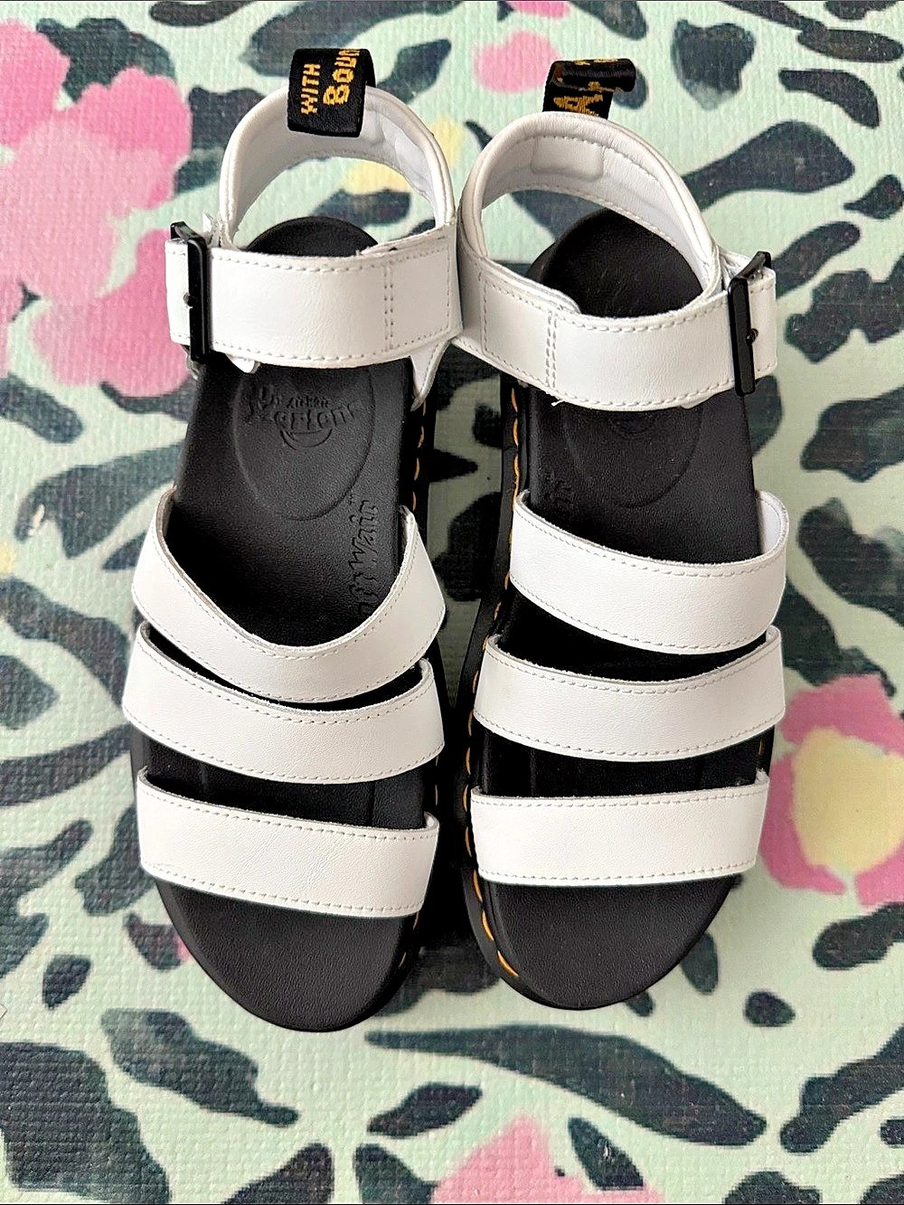 New w/ out box Dr. Martens BLAIRE sandal